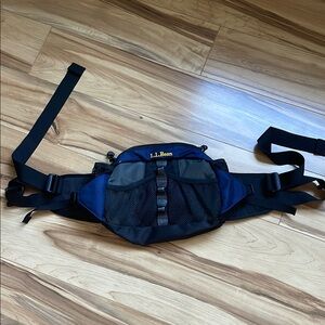 L.L. Bean Men's Blue and Black Bag Belt